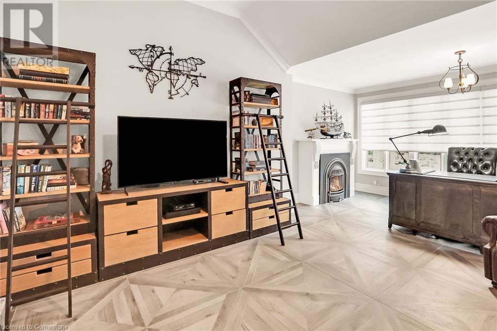 129 Main Street W, Grimsby, Ontario  L3M 1S1 - Photo 16 - 40660204