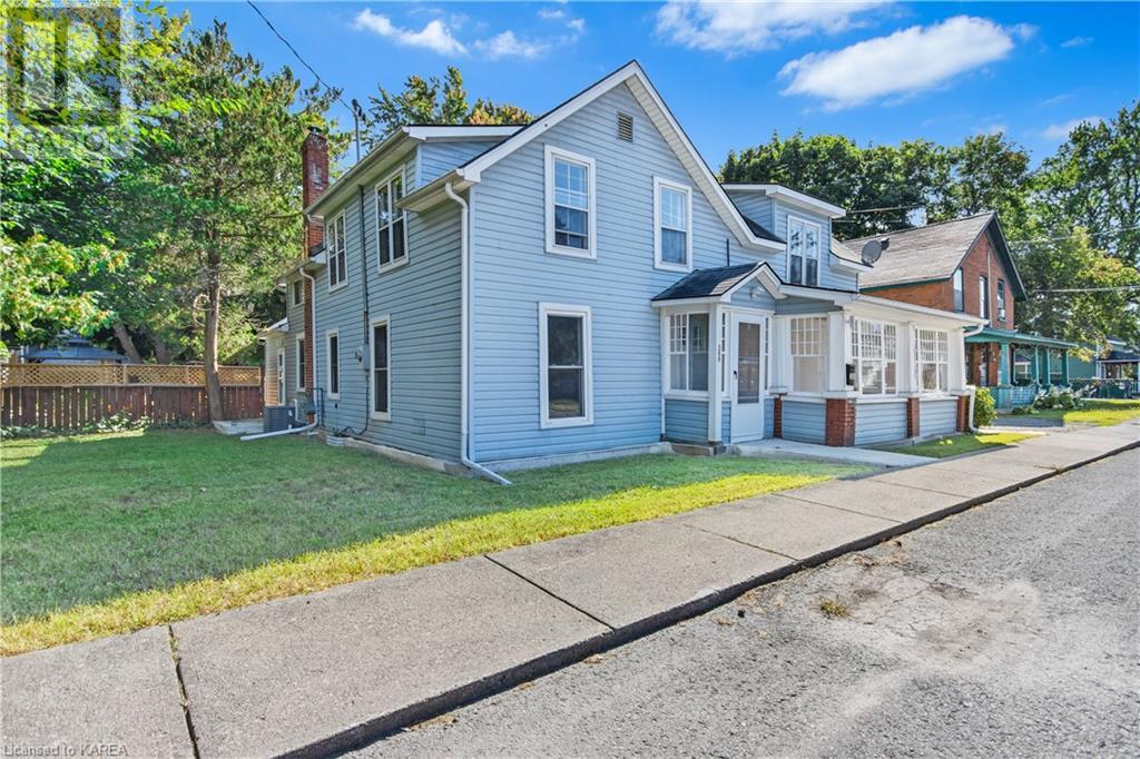 366 Thomas Street, Deseronto, Ontario  K0K 1X0 - Photo 2 - 40659711