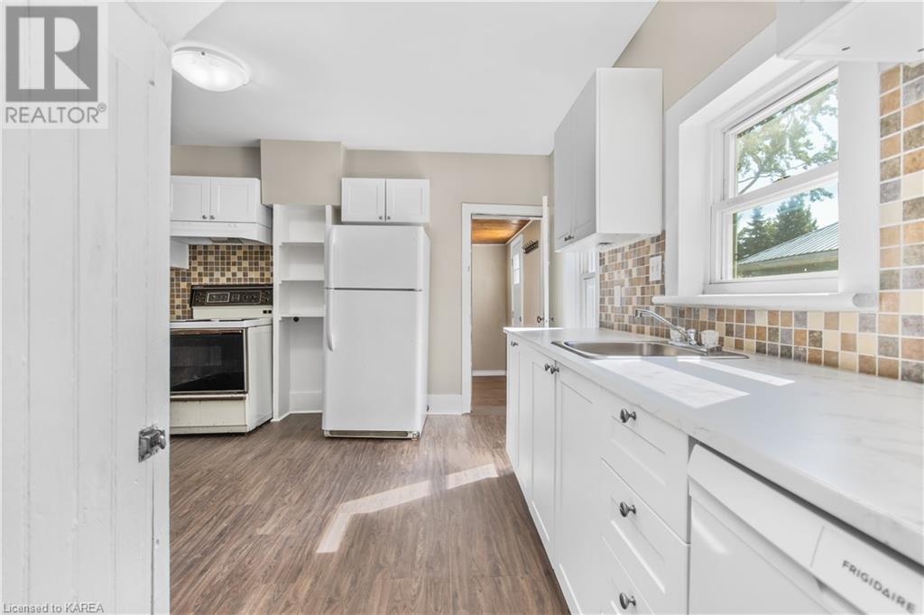 366 Thomas Street, Deseronto, Ontario  K0K 1X0 - Photo 6 - 40659711