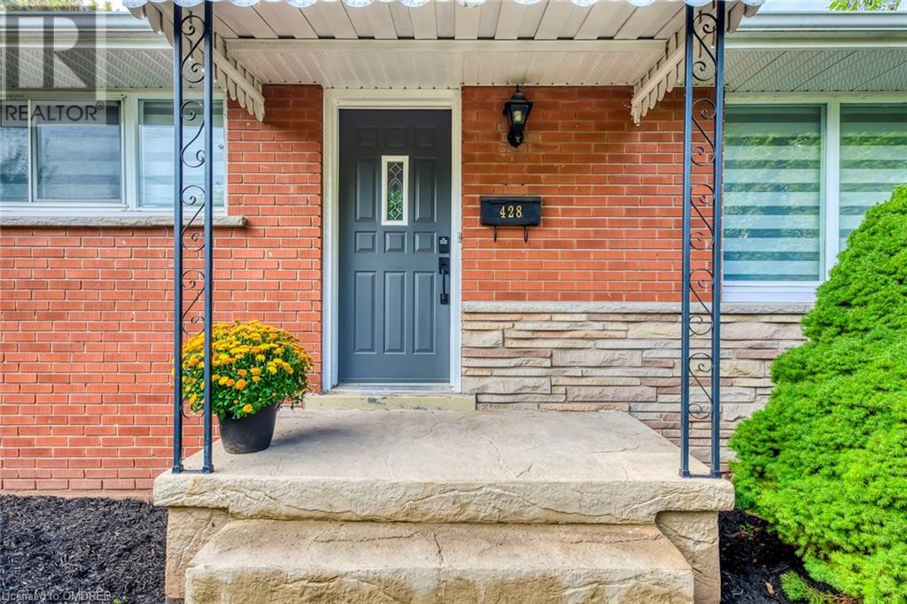428 Henderson Avenue, Burlington, Ontario  L7L 2P8 - Photo 3 - 40659855