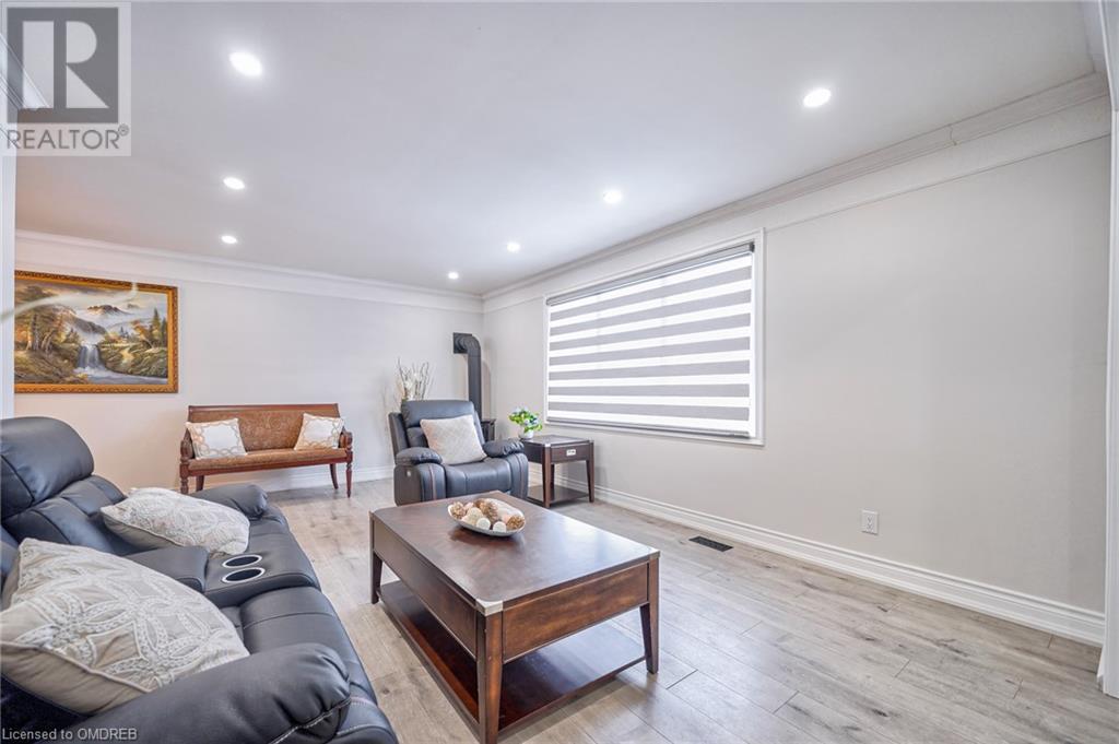 428 Henderson Avenue, Burlington, Ontario  L7L 2P8 - Photo 6 - 40659855