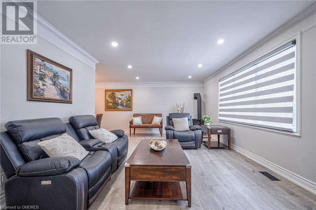 428 Henderson Avenue, Burlington, Ontario  L7L 2P8 - Photo 7 - 40659855