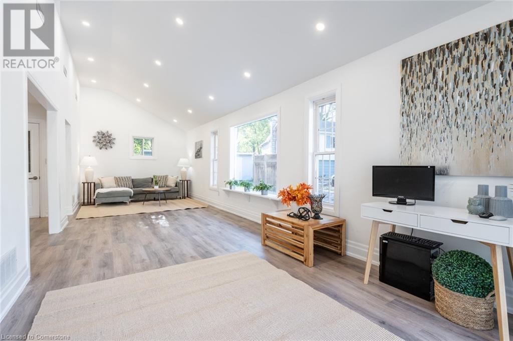 69 Highway 8, Flamborough, Ontario  L9H 4V1 - Photo 14 - 40660262