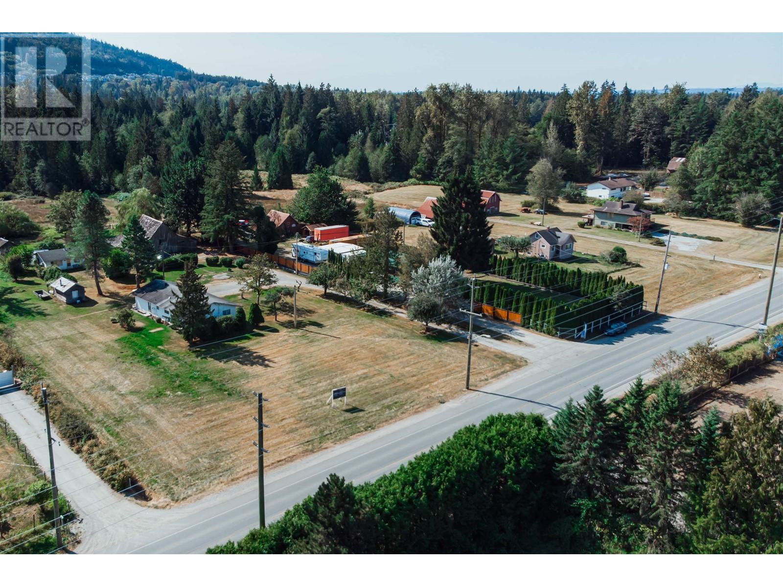 25792 Dewdney Trunk Road, Maple Ridge, British Columbia  V4R 1Y4 - Photo 2 - R2933905