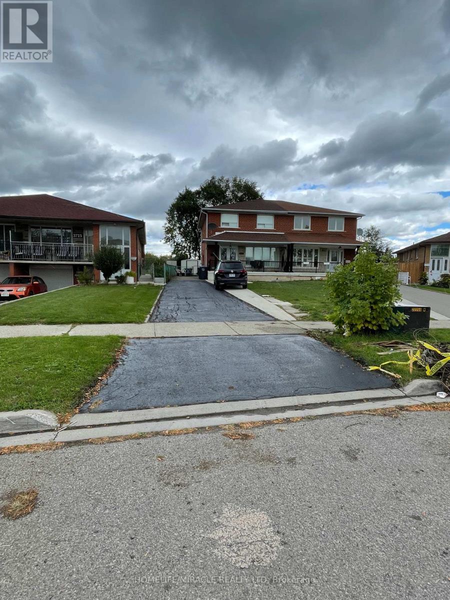 3729 CRABTREE CRESCENT, mississauga (malton), Ontario