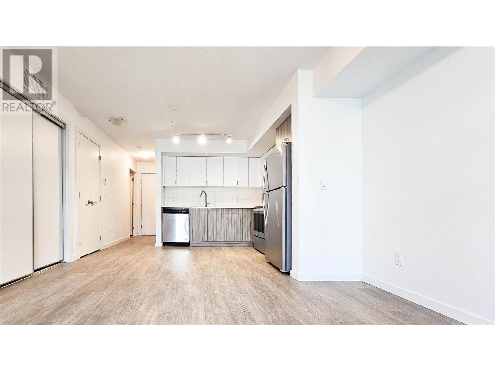 Property at 655 Academy Way Unit# 216 image 4