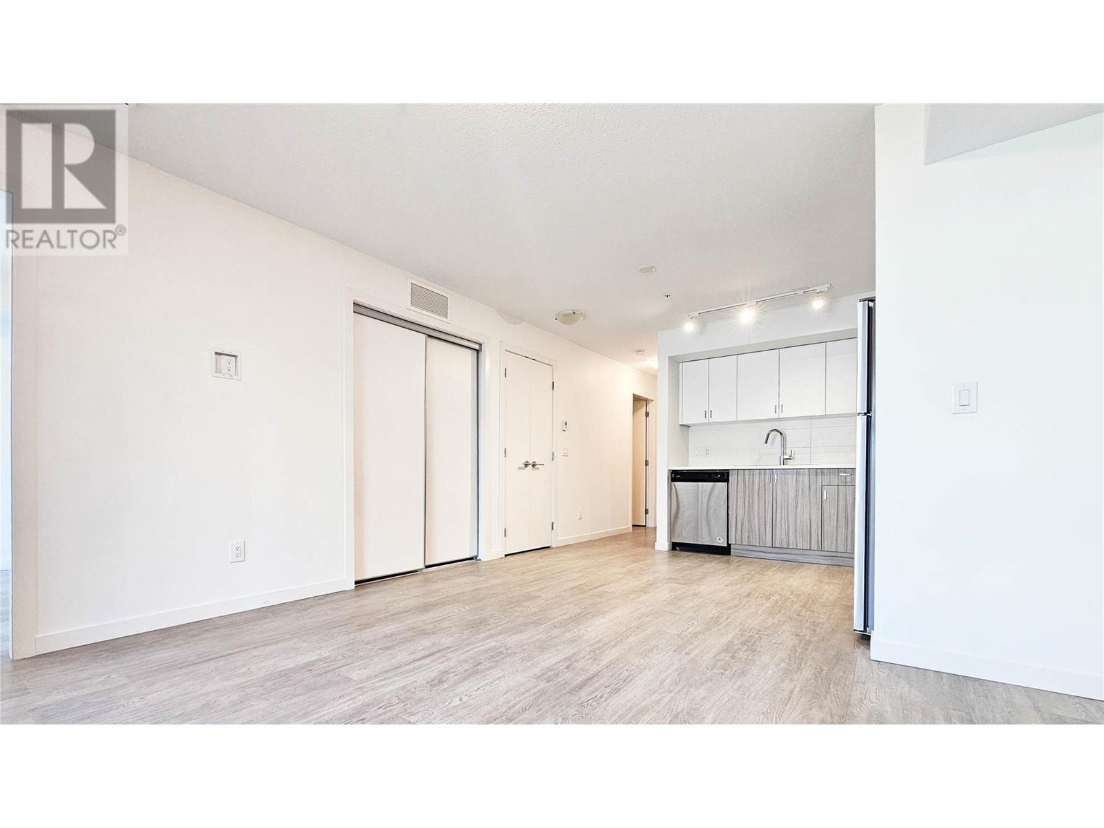 Property at 655 Academy Way Unit# 216 image 5