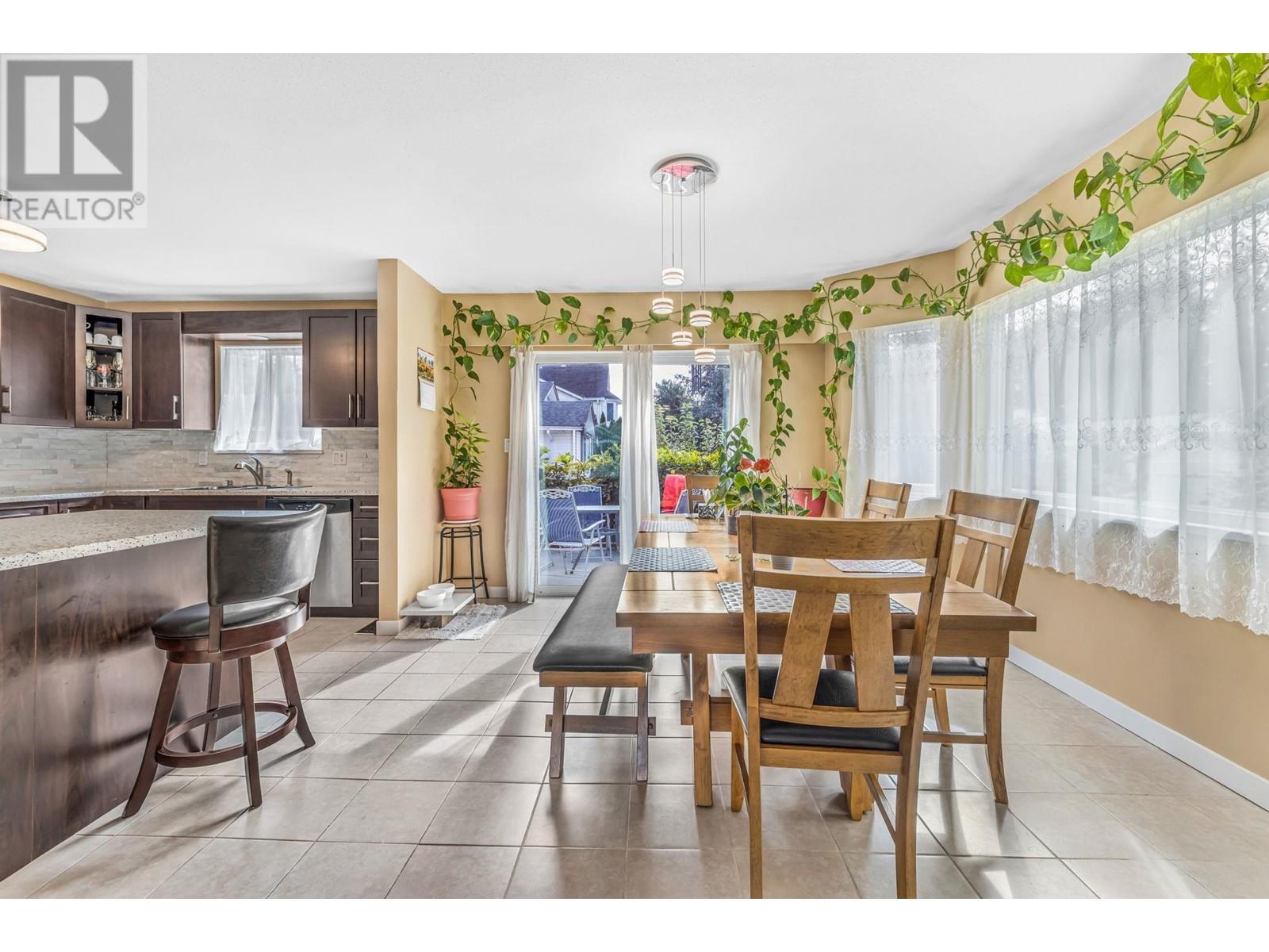 22502 124 Avenue, Maple Ridge, British Columbia  V2X 4J8 - Photo 13 - R2932909