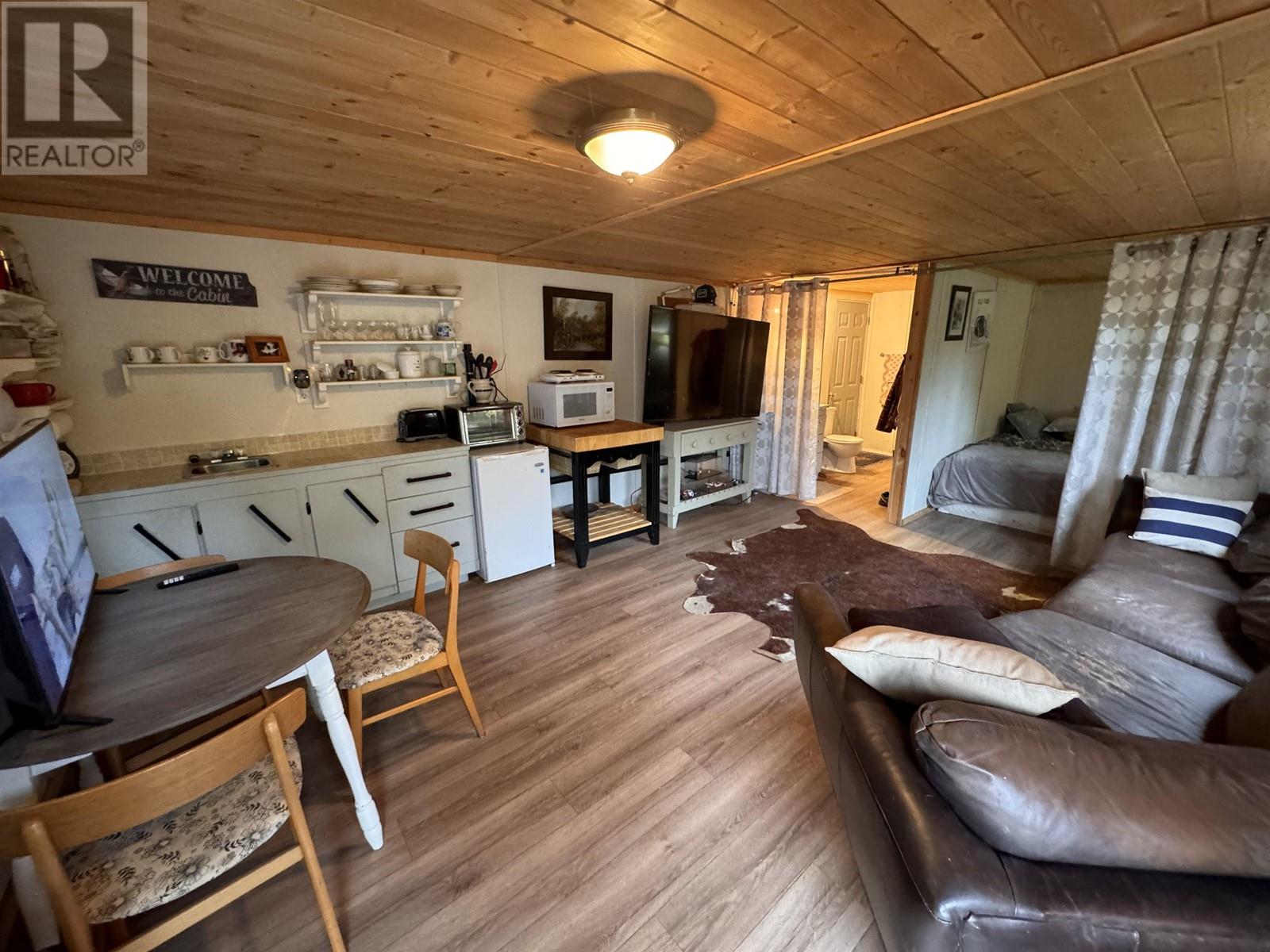 6546 Perrey Road, Horse Lake, British Columbia  V0K 2E3 - Photo 23 - R2933837