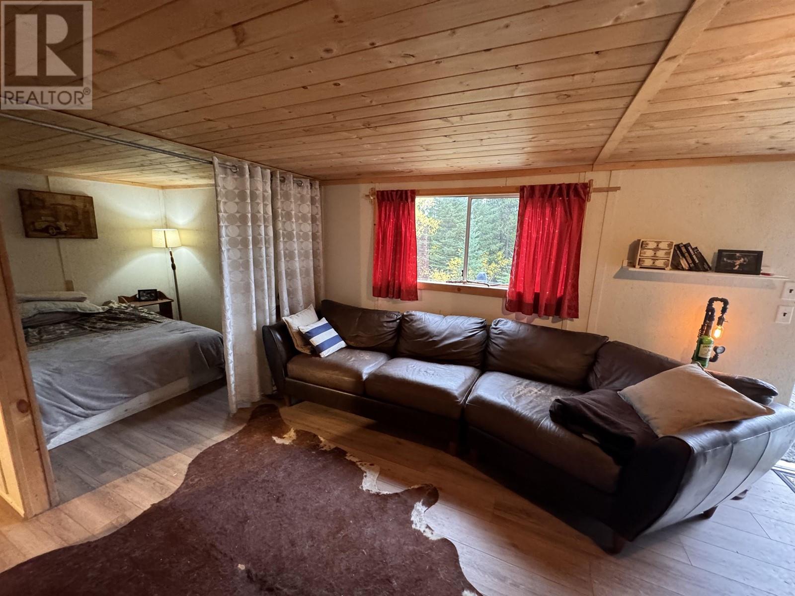 6546 Perrey Road, Horse Lake, British Columbia  V0K 2E3 - Photo 24 - R2933837
