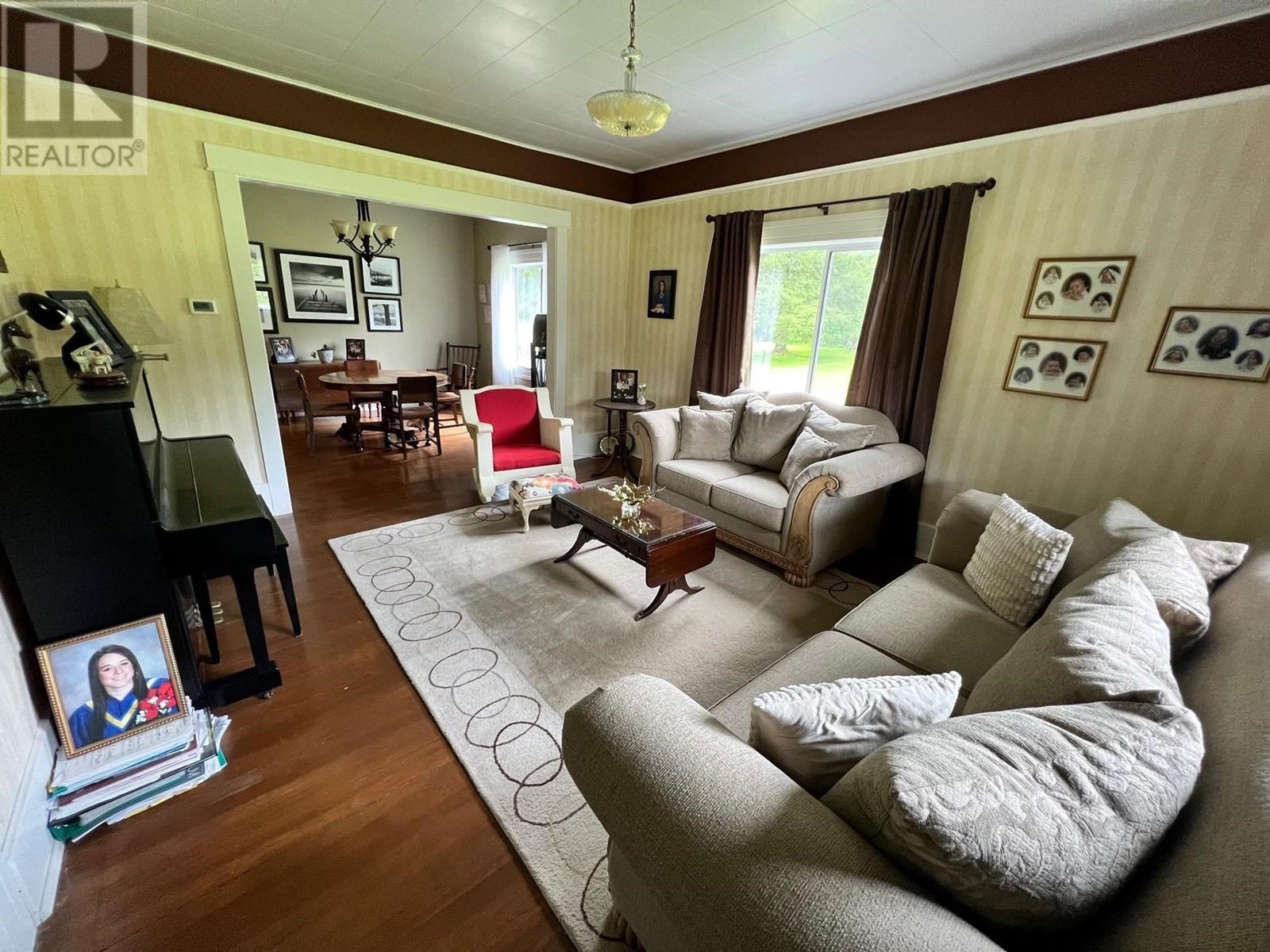 12323 248 St, Maple Ridge, British Columbia  V4R 1J9 - Photo 3 - R2933948
