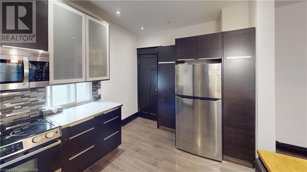 17 Lowell Avenue, St. Catharines, Ontario L2R 2C9 - Photo 11 - 40660018