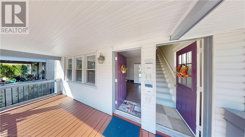 17 Lowell Avenue, St. Catharines, Ontario L2R 2C9 - Photo 3 - 40660018