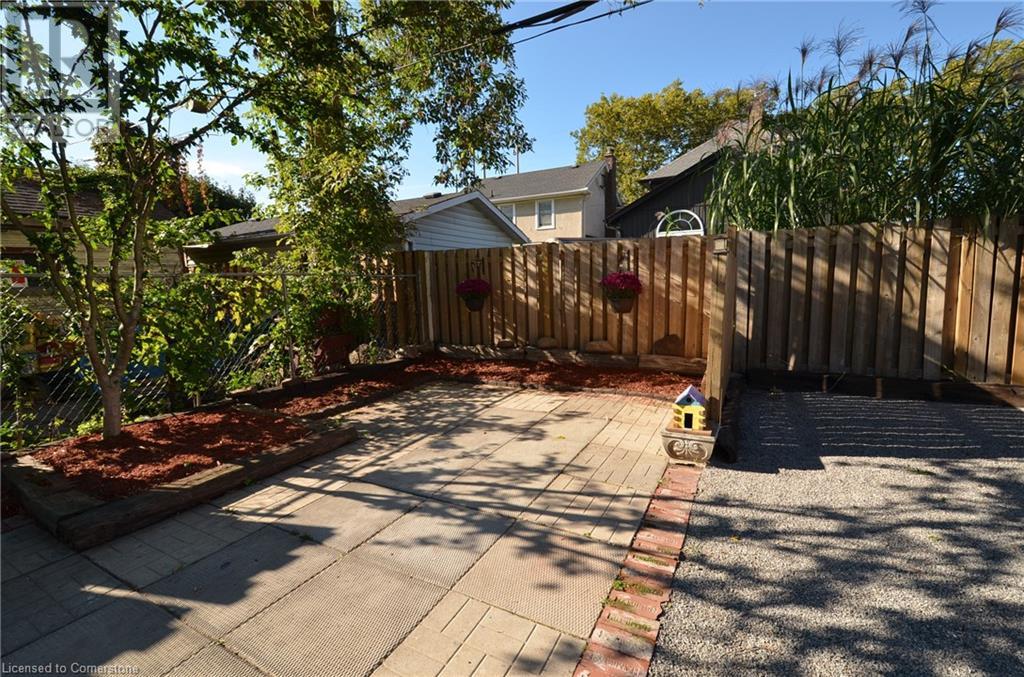 17 Lowell Avenue, St. Catharines, Ontario L2R 2C9 - Photo 6 - 40660018