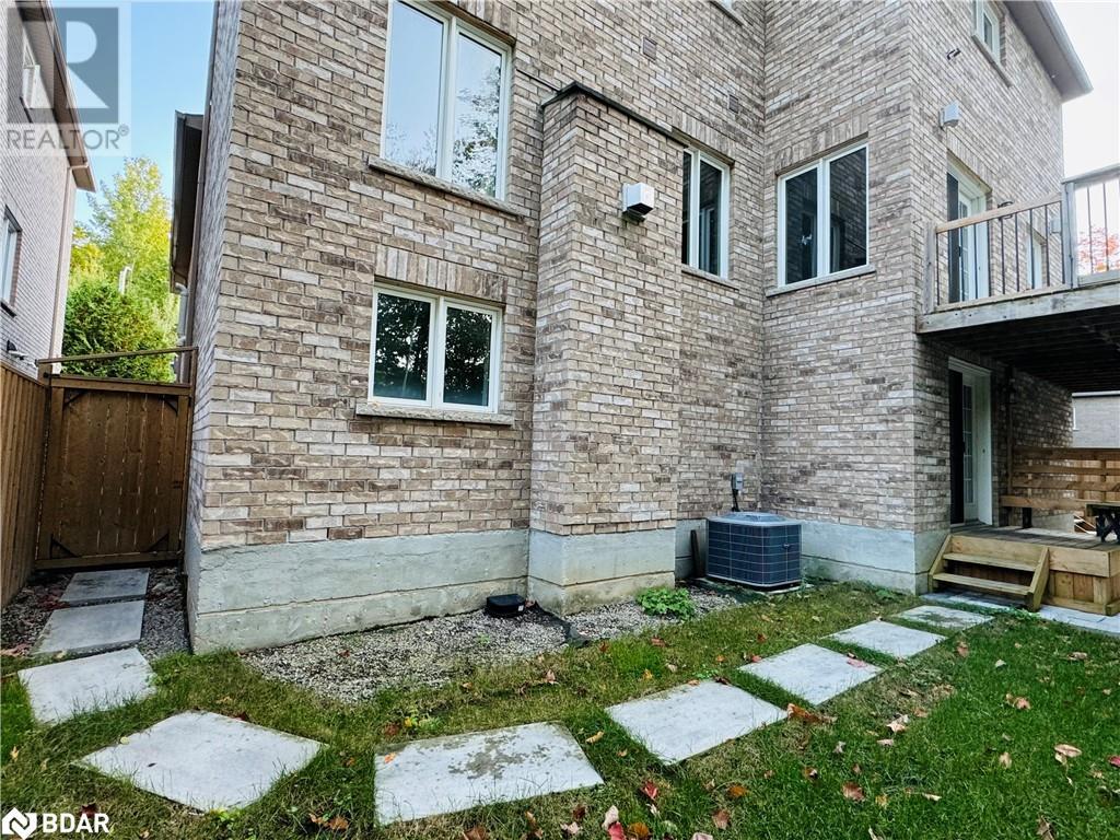 33 Camelot Square Unit# Lower, Barrie, Ontario  L4M 0C3 - Photo 3 - 40660336