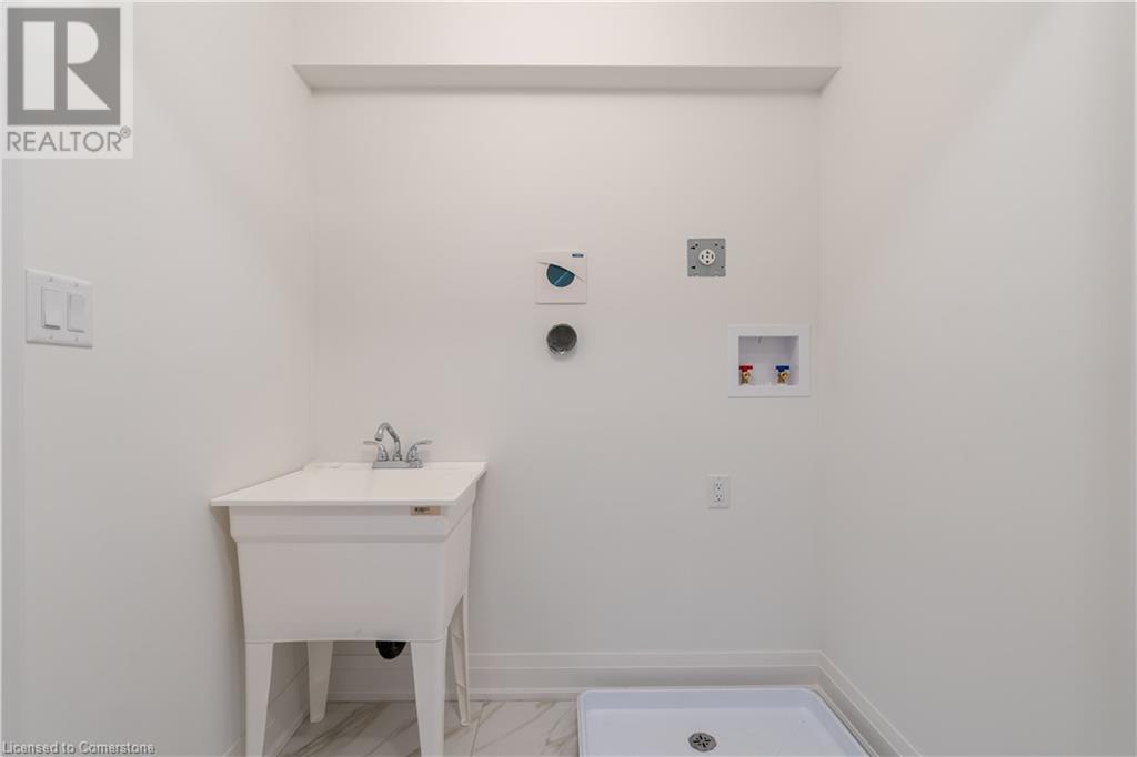 11 Raspberry Lane, Mount Hope, Ontario  L0R 1W0 - Photo 19 - 40660426