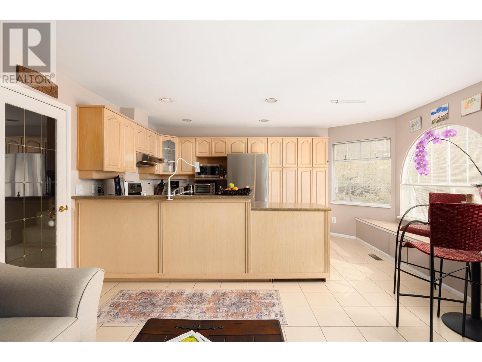 Listing Picture 10 of 37 : 7603 WHITESPRAY DRIVE, Vancouver / 溫哥華 - 魯藝地產 Yvonne Lu Group - MLS Medallion Club Member