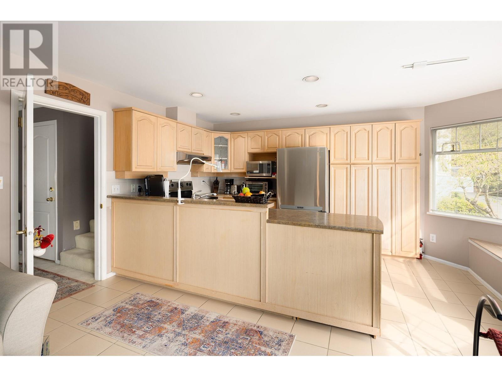 Listing Picture 11 of 37 : 7603 WHITESPRAY DRIVE, Vancouver / 溫哥華 - 魯藝地產 Yvonne Lu Group - MLS Medallion Club Member