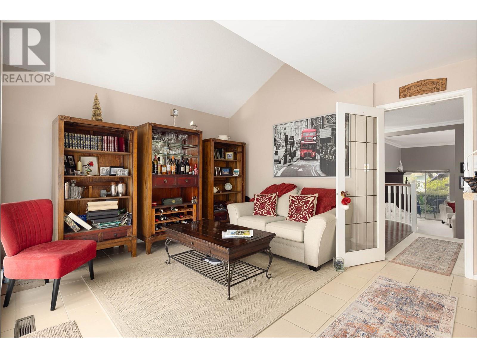 Listing Picture 13 of 37 : 7603 WHITESPRAY DRIVE, Vancouver / 溫哥華 - 魯藝地產 Yvonne Lu Group - MLS Medallion Club Member