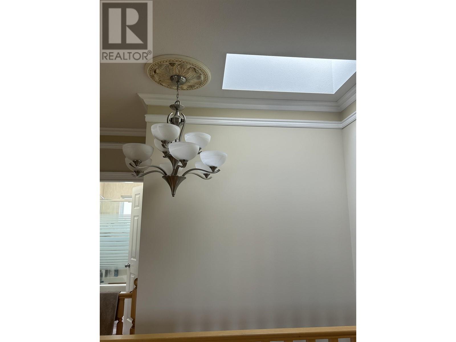 Listing Picture 14 of 15 : 2780 PANDORA STREET, Vancouver / 溫哥華 - 魯藝地產 Yvonne Lu Group - MLS Medallion Club Member