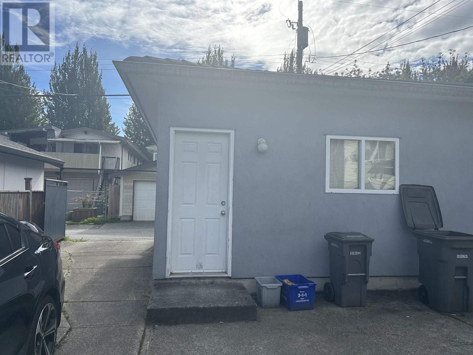 Listing Picture 11 of 15 : 2780 PANDORA STREET, Vancouver / 溫哥華 - 魯藝地產 Yvonne Lu Group - MLS Medallion Club Member