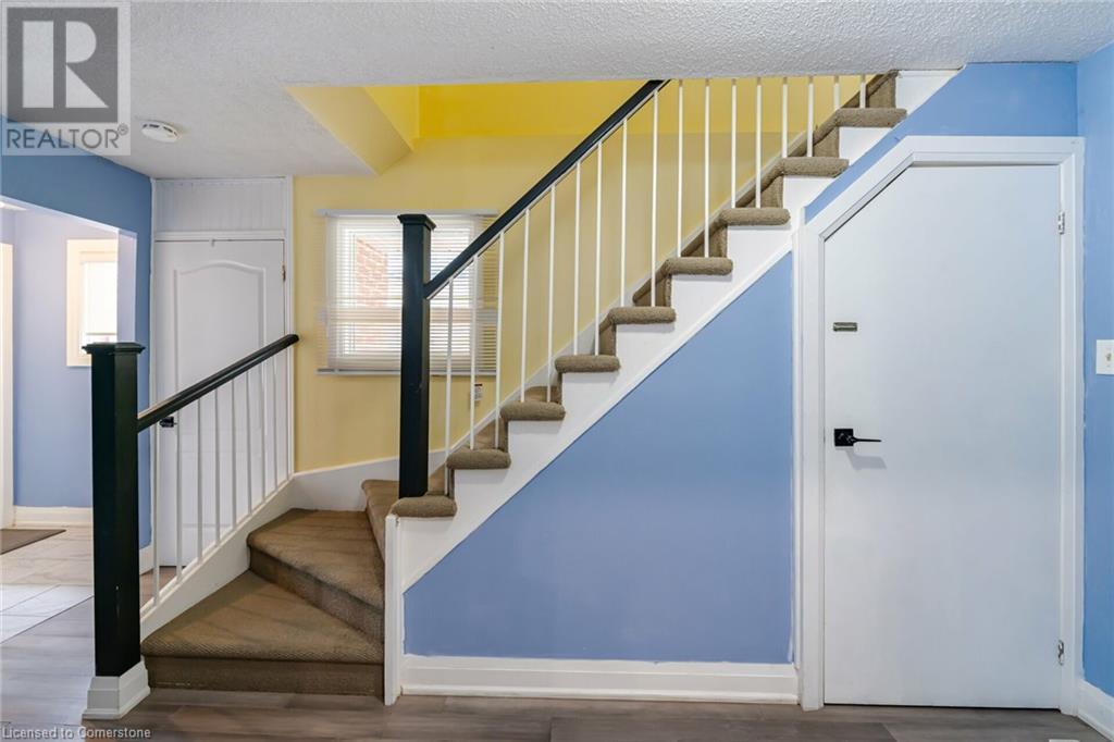 128 Fanshawe Drive, Brampton, Ontario  L6Z 1B1 - Photo 11 - 40660483