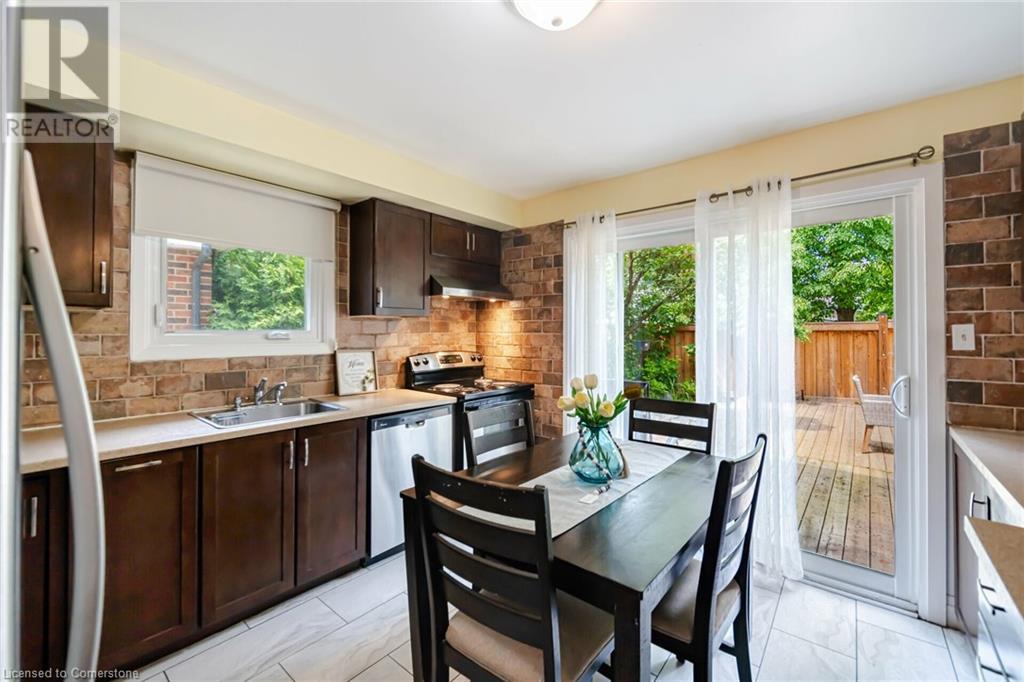 128 Fanshawe Drive, Brampton, Ontario  L6Z 1B1 - Photo 7 - 40660483