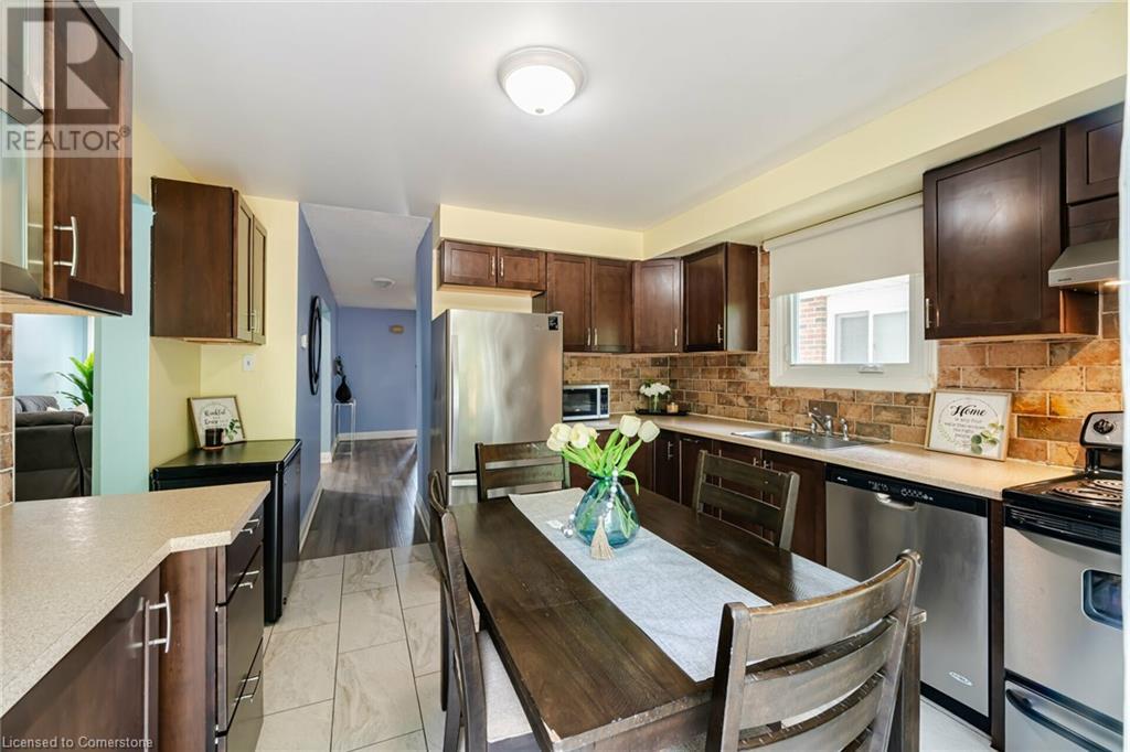 128 Fanshawe Drive, Brampton, Ontario  L6Z 1B1 - Photo 8 - 40660483