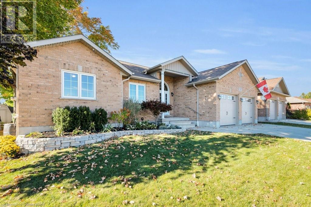 745 Wellington Avenue South Avenue S, Listowel, Ontario  N4W 3S8 - Photo 2 - 40659752