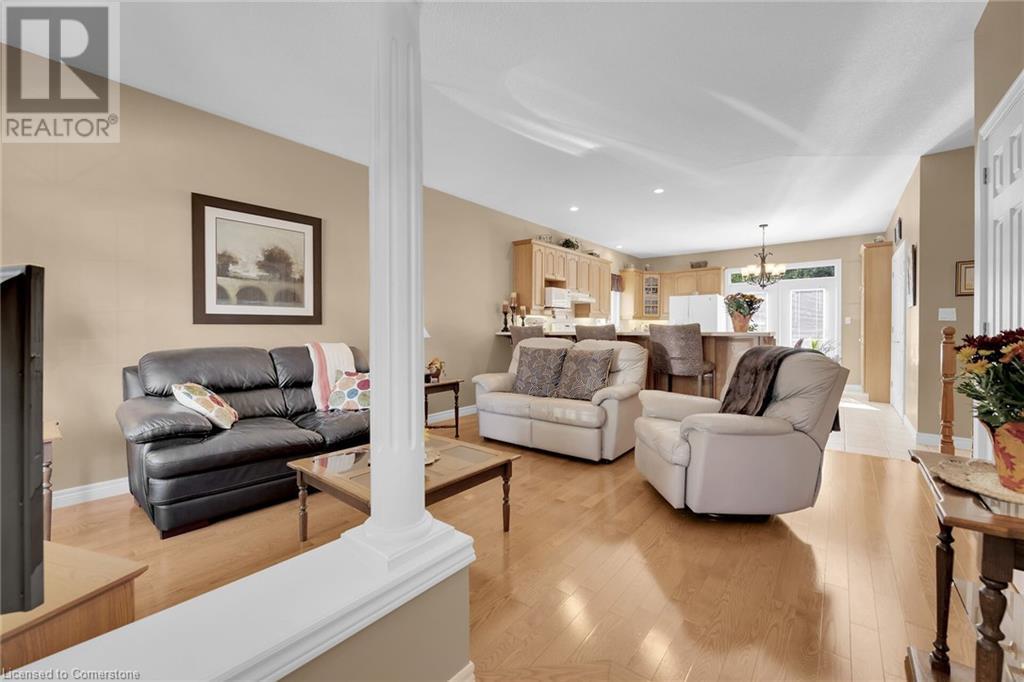 15 Forfar Street W, Caledonia, Ontario  N3W 2N9 - Photo 17 - 40659667