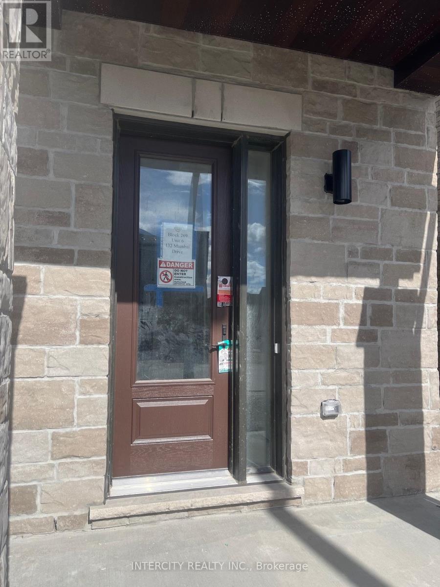 Property at 132 MUMBAI DRIVE image 2