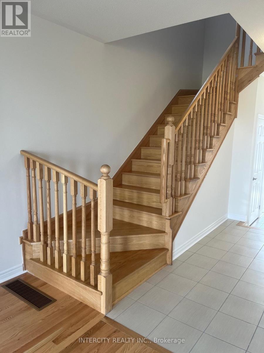 Property at 132 MUMBAI DRIVE image 5