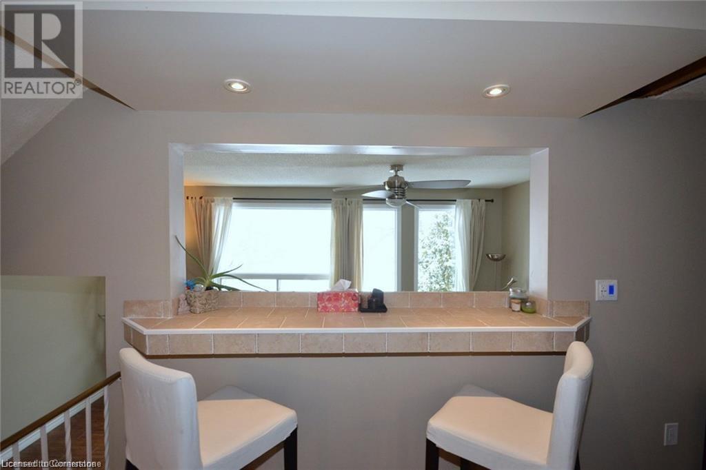 1967 Main Street W Unit# 15, Hamilton, Ontario  L8S 4P4 - Photo 8 - 40659635