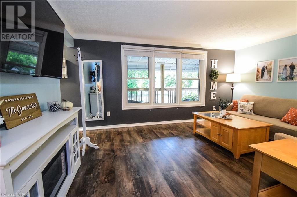 324 Morningstar Avenue, Welland, Ontario  L3B 5B3 - Photo 5 - 40660493