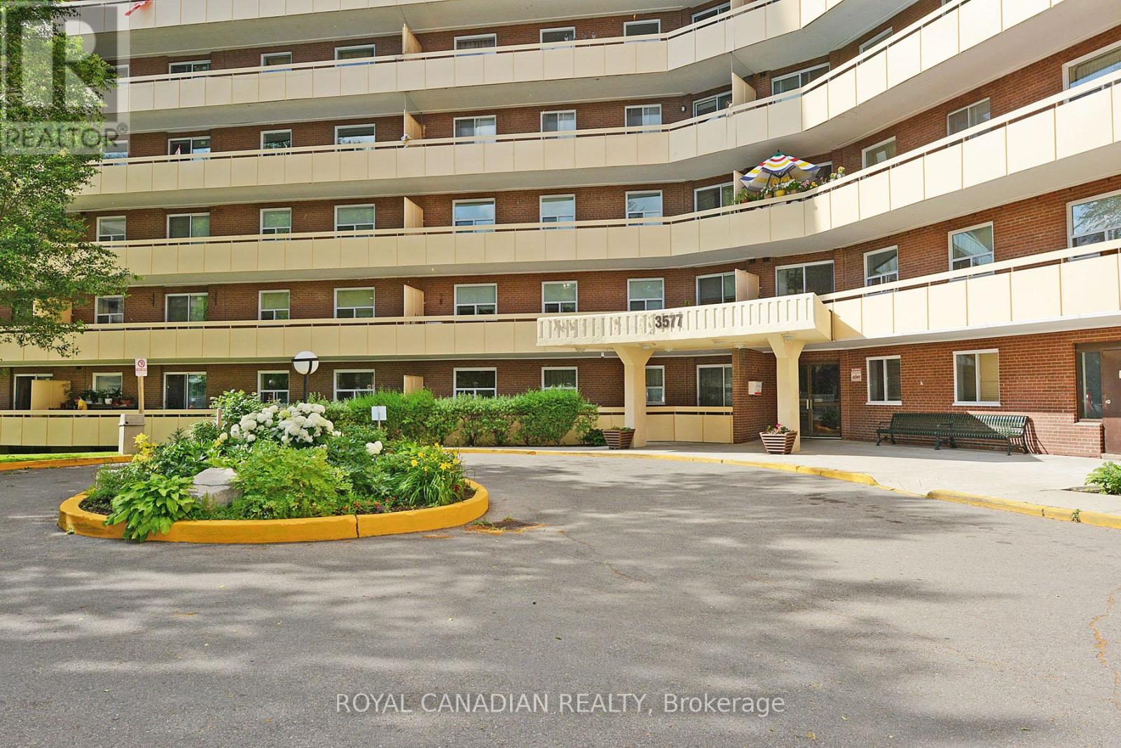 311 - 3577 Derry Road E, Mississauga, Ontario  L4T 1B3 - Photo 2 - W9389287