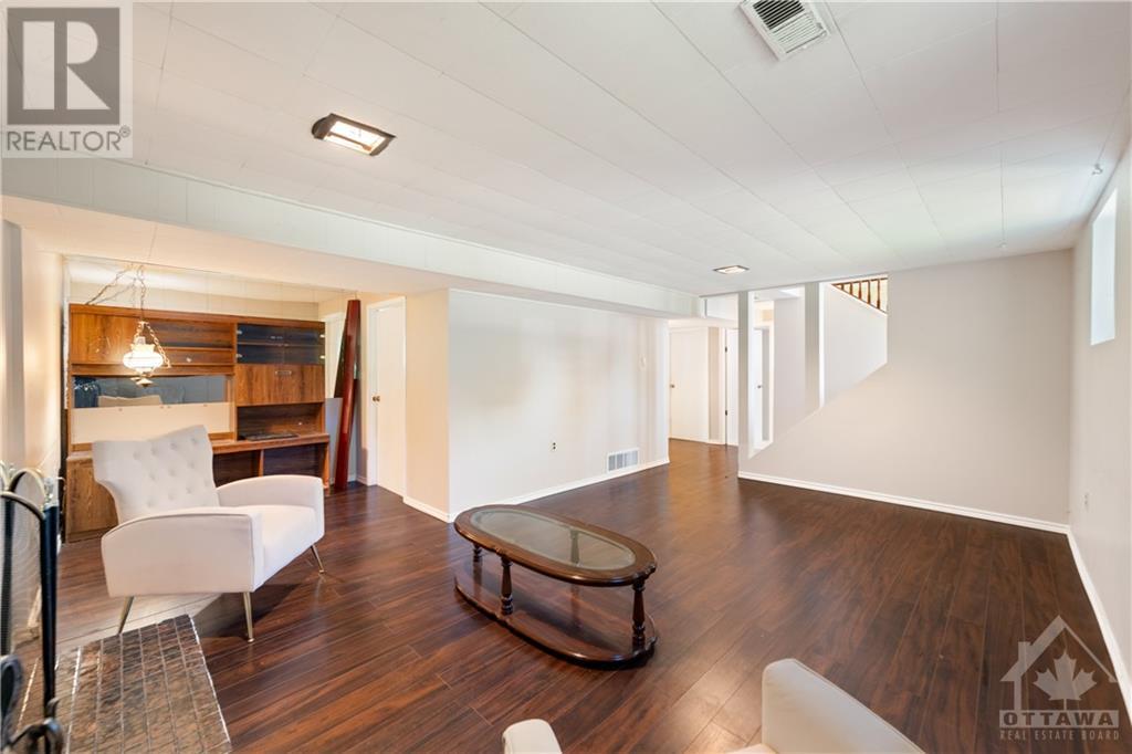 25 Saginaw Crescent, Ottawa, Ontario  K2E 6Y8 - Photo 19 - 1415561