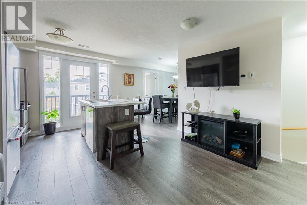 1989 Ottawa Street S Unit# 17e, Kitchener, Ontario  N2E 0C7 - Photo 7 - 40660729