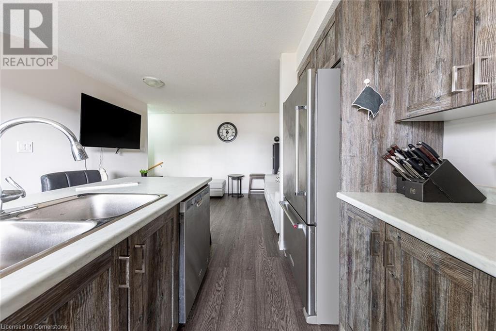 1989 Ottawa Street S Unit# 17e, Kitchener, Ontario  N2E 0C7 - Photo 9 - 40660729