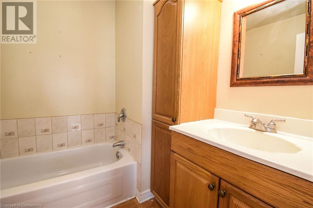 1374 Killaly Street E, Port Colborne, Ontario  L3K 5V3 - Photo 26 - 40660794