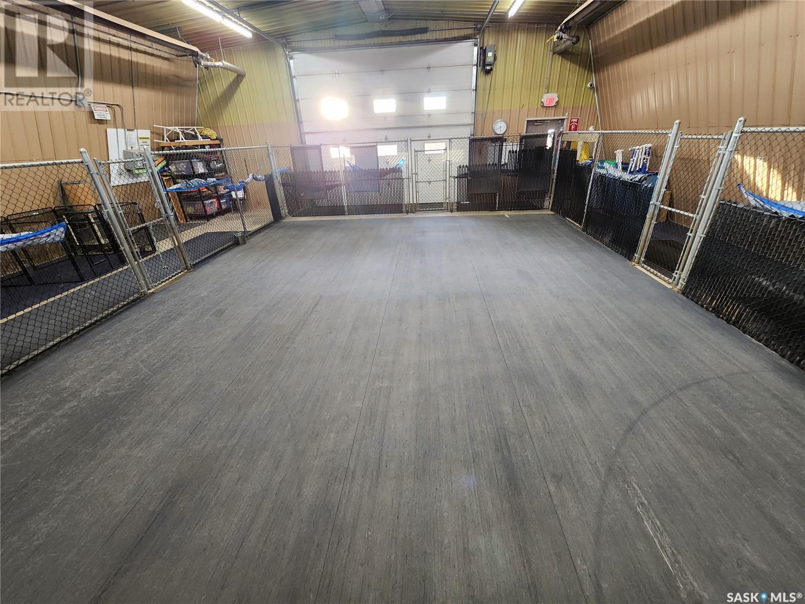 325 Queen Street, Weyburn, Saskatchewan  S4H 2L2 - Photo 22 - SK985650