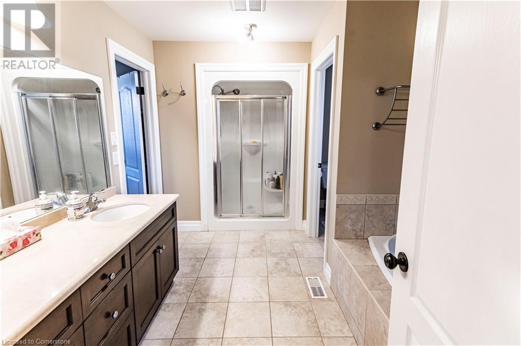 406 Rideau River Street, Waterloo, Ontario  N2V 2Y3 - Photo 16 - 40660296