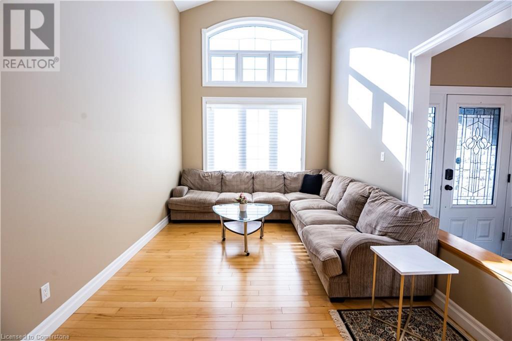 406 Rideau River Street, Waterloo, Ontario  N2V 2Y3 - Photo 3 - 40660296