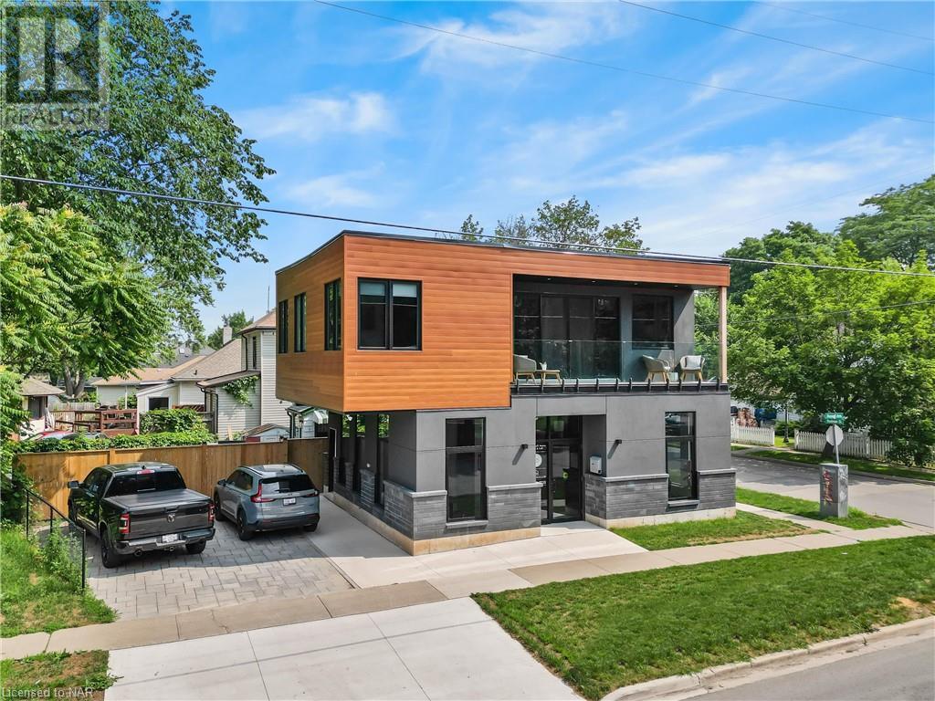 125a Russell Avenue, St. Catharines, Ontario  L2R 1V9 - Photo 1 - 40660587