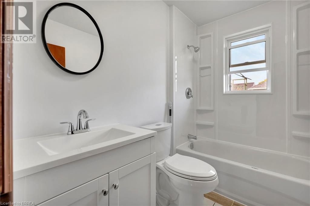 77 Tenth Avenue, Brantford, Ontario N3S 1G5 - Photo 15 - 40658183