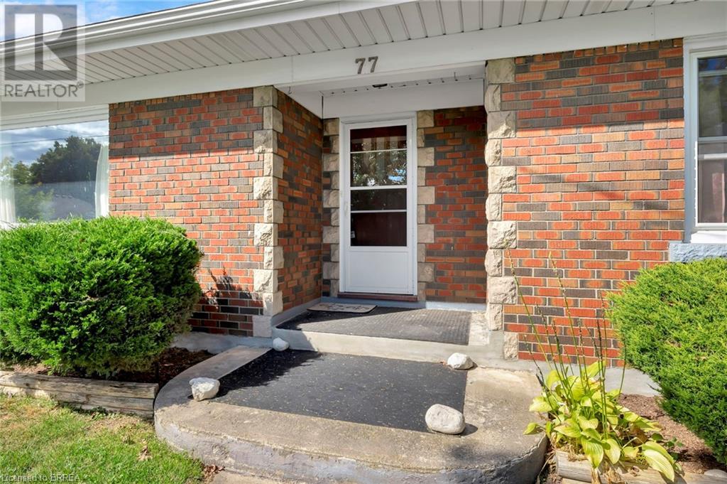77 Tenth Avenue, Brantford, Ontario N3S 1G5 - Photo 4 - 40658183