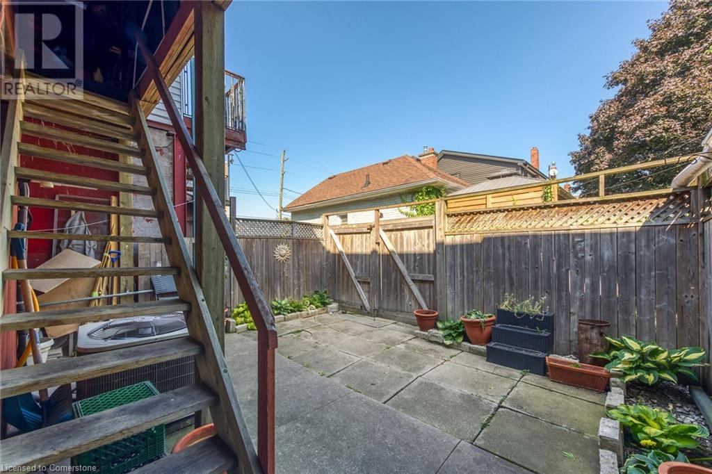 1439 Main Street E, Hamilton, Ontario  L8K 1C4 - Photo 5 - 40660751