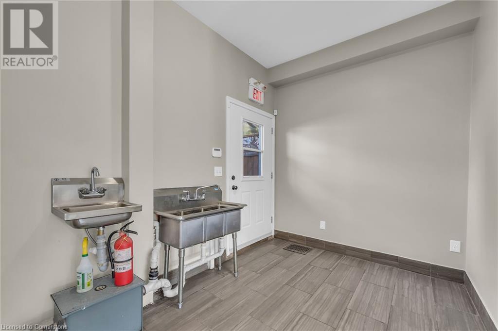 1439 Main Street E, Hamilton, Ontario  L8K 1C4 - Photo 9 - 40660751