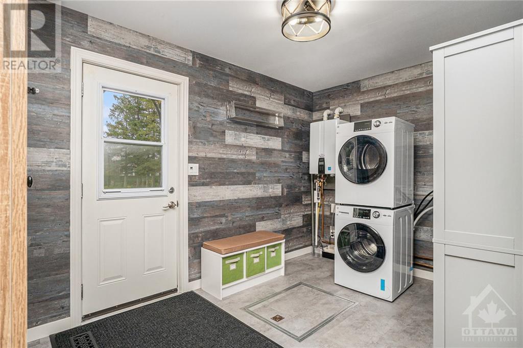 35 Elgin Street N, Athens, Ontario  K0E 1B0 - Photo 13 - 1415688