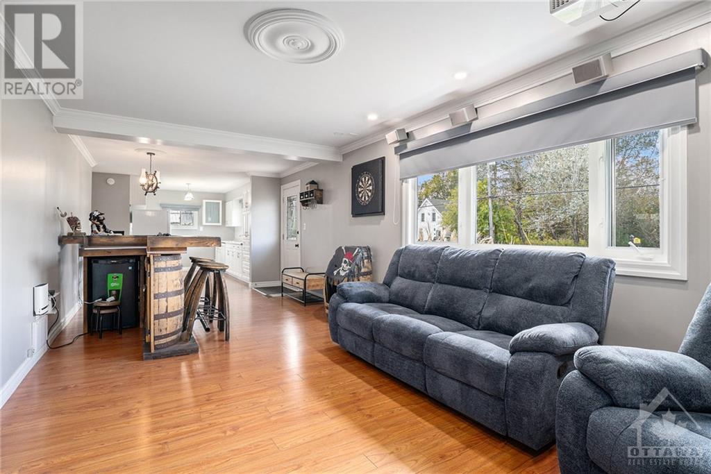 35 Elgin Street N, Athens, Ontario  K0E 1B0 - Photo 8 - 1415688