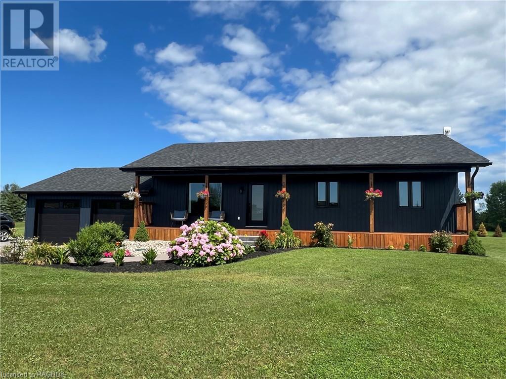 116 Patterson Parkway, Georgian Bluffs, Ontario  N0H 2T0 - Photo 1 - 40658919